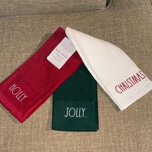 NWT Rae Dunn Holiday Kitchen Towels Holly/Jolly/Christmas Set of 3 Red,Green,Wht